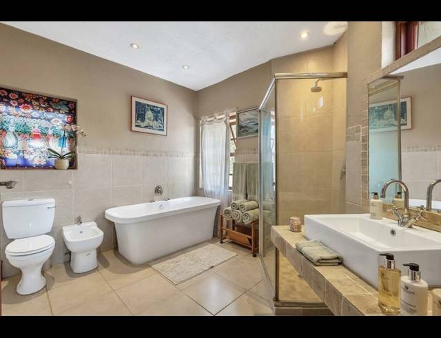 5 BEDROOM HOUSE FOR SALE IN EMMARENTIA
